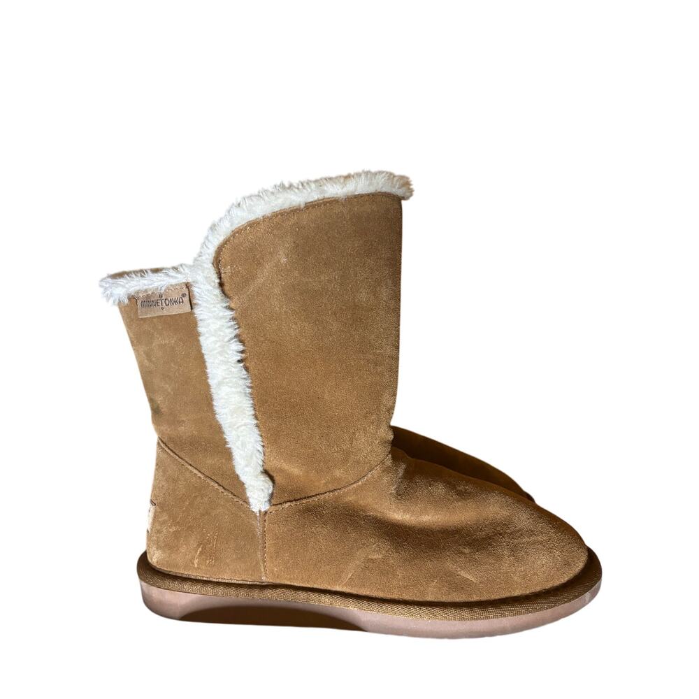 Minnetonka 9